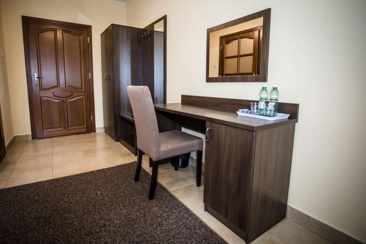 Stary Lwow Bed & Breakfast Korczyna  Ngoại thất bức ảnh
