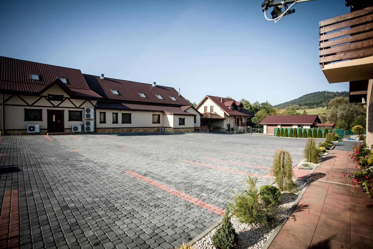 Stary Lwow Bed & Breakfast Korczyna  Ngoại thất bức ảnh