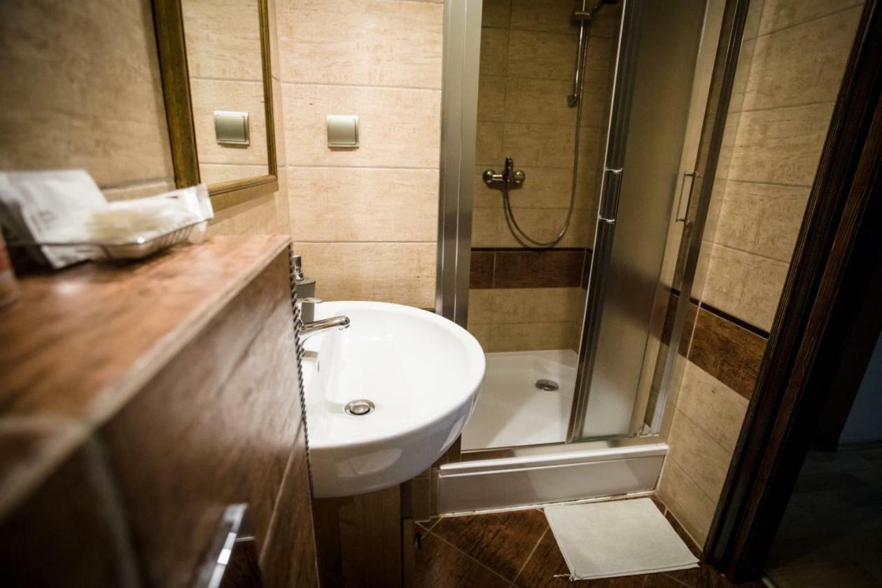 Stary Lwow Bed & Breakfast Korczyna  Ngoại thất bức ảnh